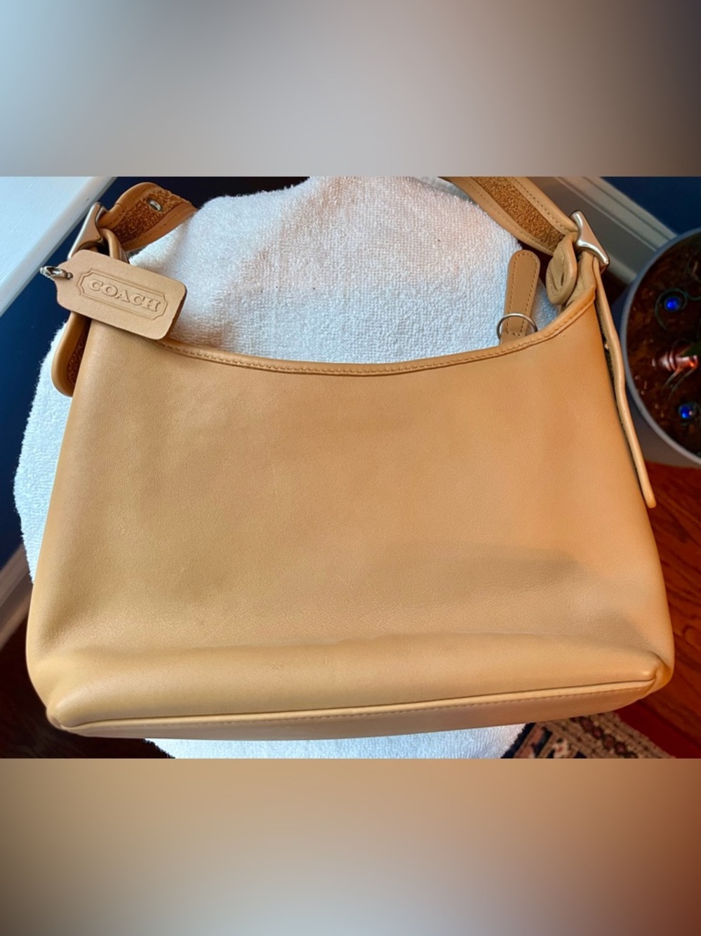 Vintage Coach Camel Legacy Zip
Hobo No. 9136 w/nickel
New without tags - Picture 2 of 16